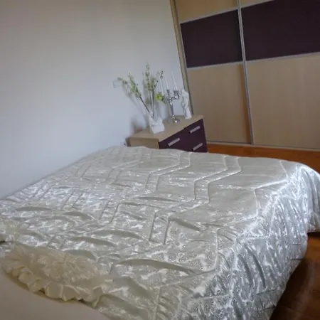 Diana Apartment *